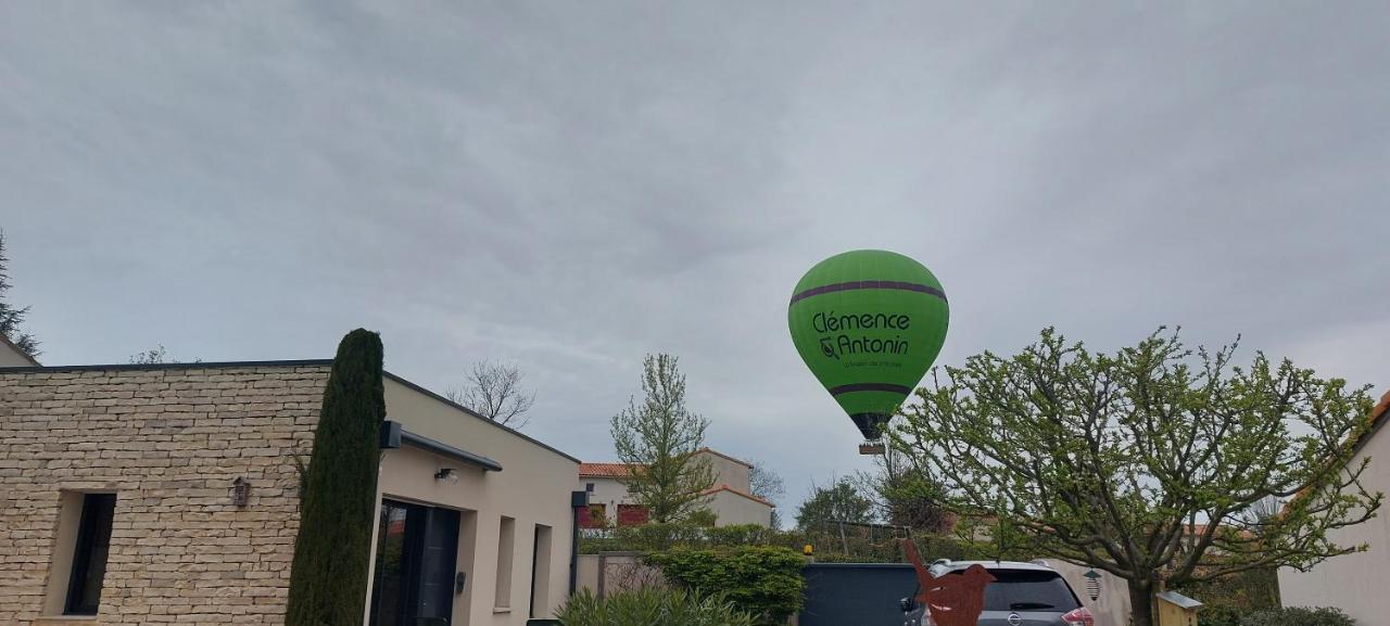 Au Grain D'Orge Βίλα Echire Εξωτερικό φωτογραφία